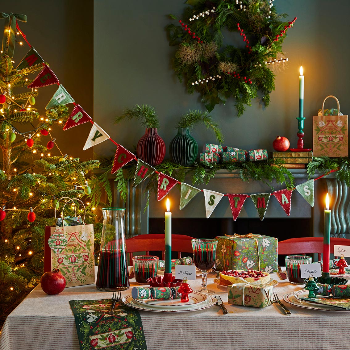Christmas Paper Gift Bags - 8 Pack