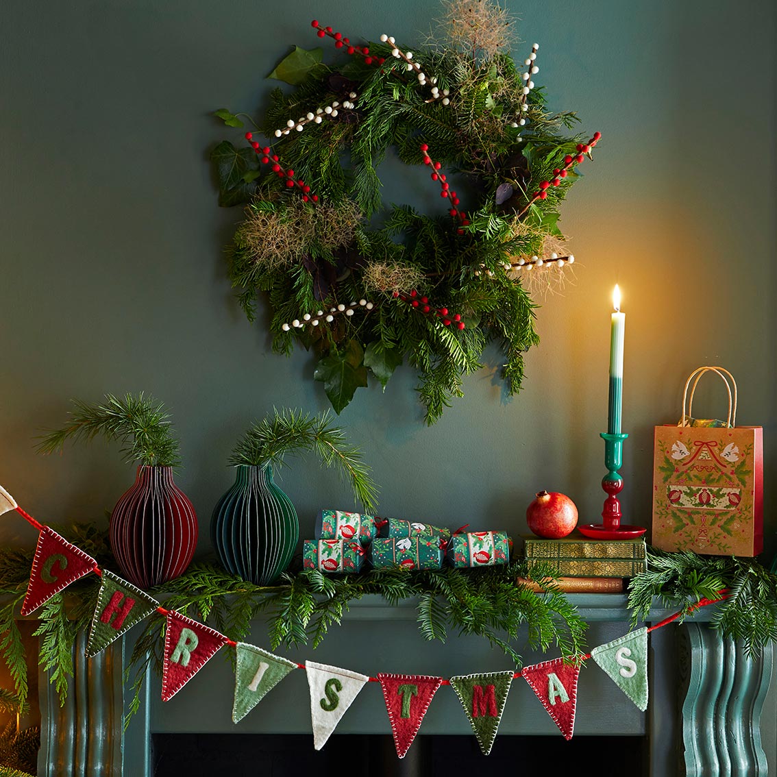 Christmas Paper Gift Bags - 8 Pack