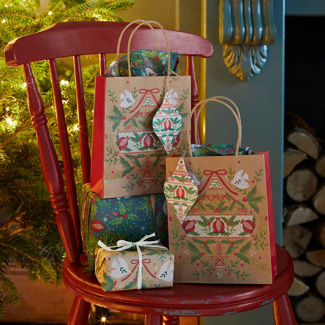 Christmas Paper Gift Bags - 8 Pack
