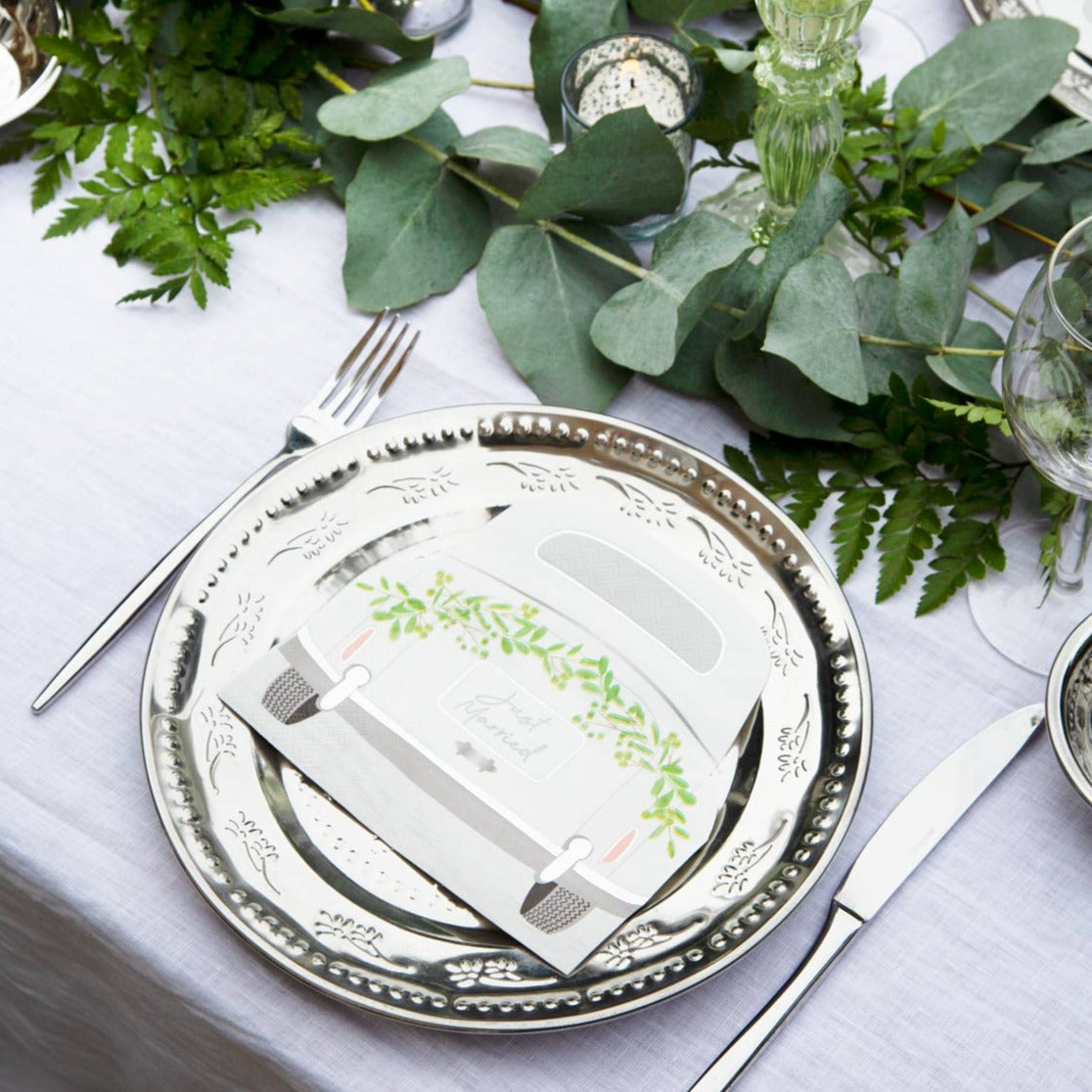 'Just Married' Wedding Car Shaped Paper Napkins - 20 Pack | Wedding Decor |